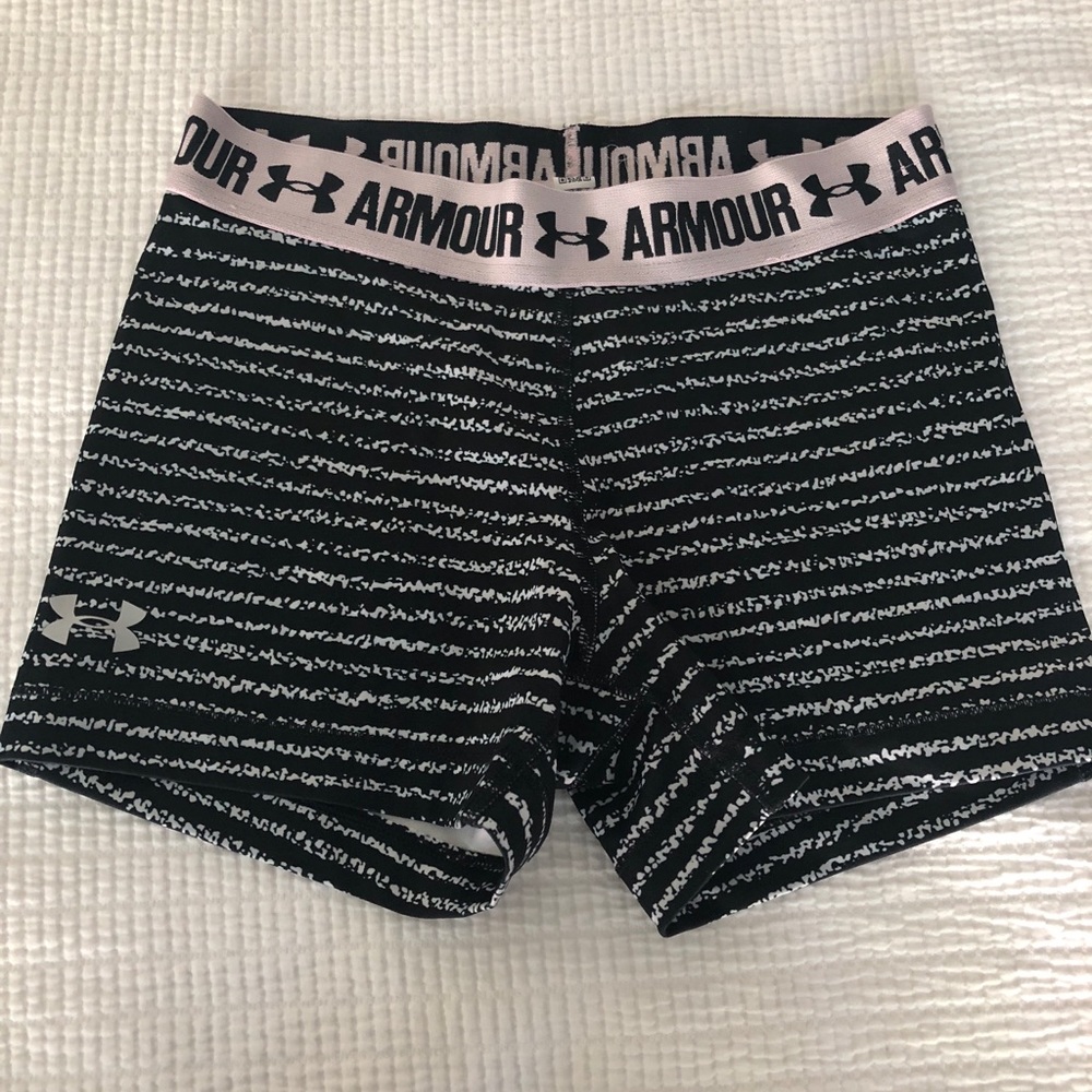 Running shorts